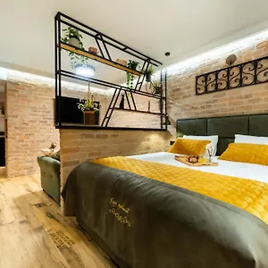 Freja- Luxury Old Town Center , Zadar Croatia